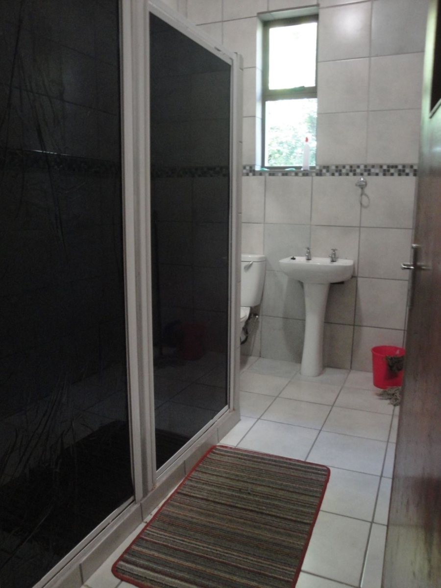 To Let 1 Bedroom Property for Rent in Glen Hurd Eastern Cape